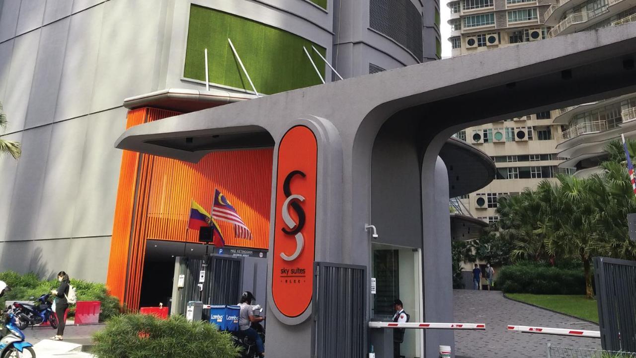 Sky Suites Klcc By Irent365 — Photos 3